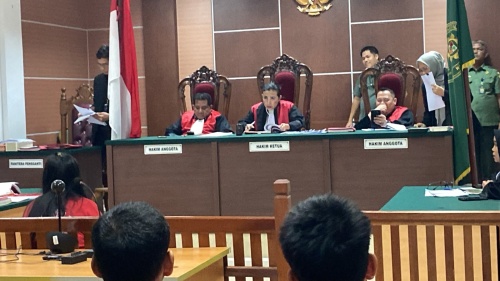 Patungan Beli Sabu untuk Teman yang Sedang Hamil, Perempuan di Batam Duduk di Kursi Pesakitan